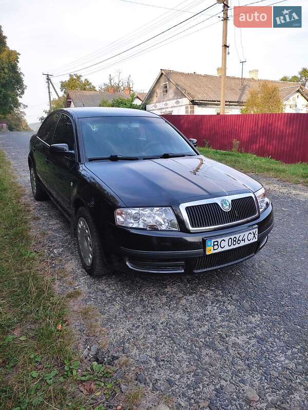 Лифтбек Skoda Superb 2006 в 