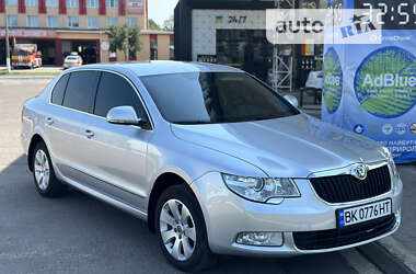 Ліфтбек Skoda Superb 2013 в Дубні