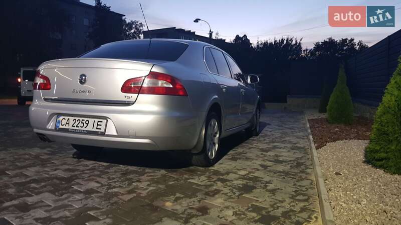 Лифтбек Skoda Superb 2008 в Черкассах