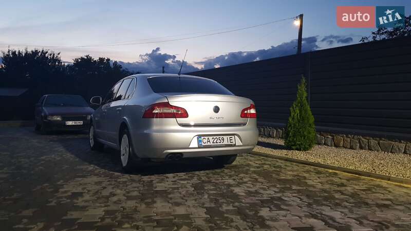 Лифтбек Skoda Superb 2008 в Черкассах