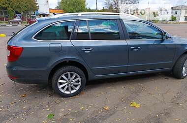 Універсал Skoda Superb 2014 в Чернігові