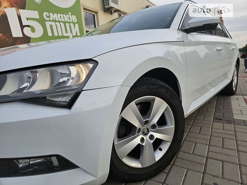 Универсал Skoda Superb 2017 в Киеве