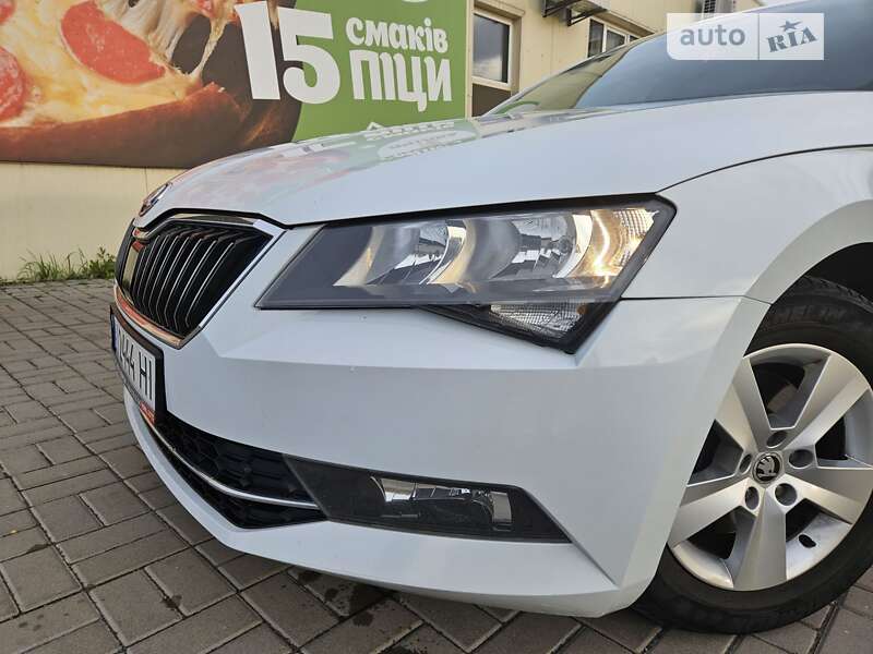 Универсал Skoda Superb 2017 в Киеве