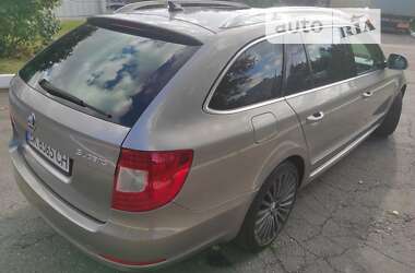 Универсал Skoda Superb 2012 в Ровно