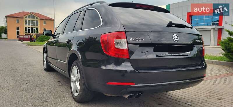Универсал Skoda Superb 2014 в Ужгороде