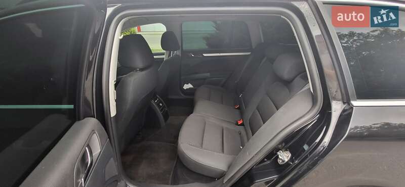 Универсал Skoda Superb 2014 в Ужгороде