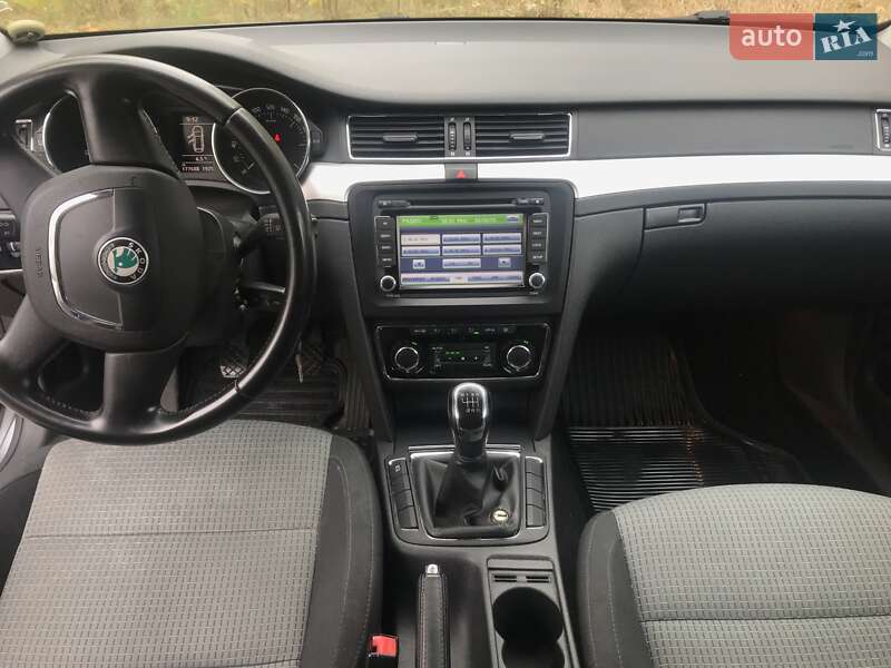 Универсал Skoda Superb 2012 в Киеве