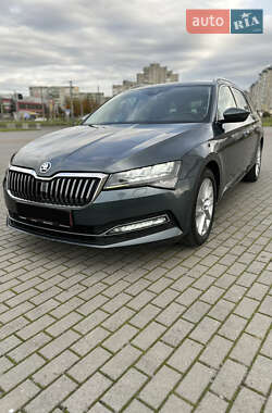 Универсал Skoda Superb 2019 в 