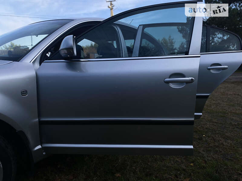 Лифтбек Skoda Superb 2008 в Полтаве