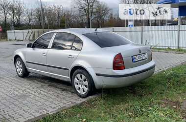 Лифтбек Skoda Superb 2005 в Самборе