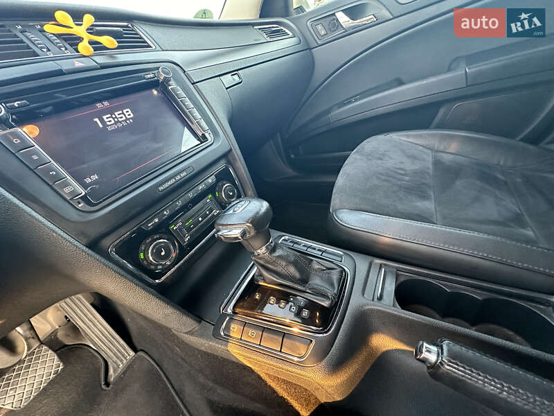 Универсал Skoda Superb 2010 в Чутове