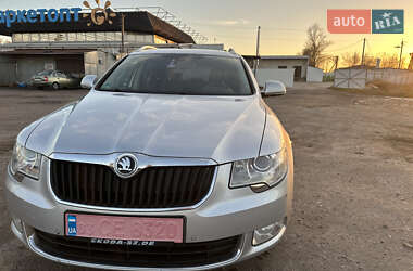 Универсал Skoda Superb 2010 в Чутове