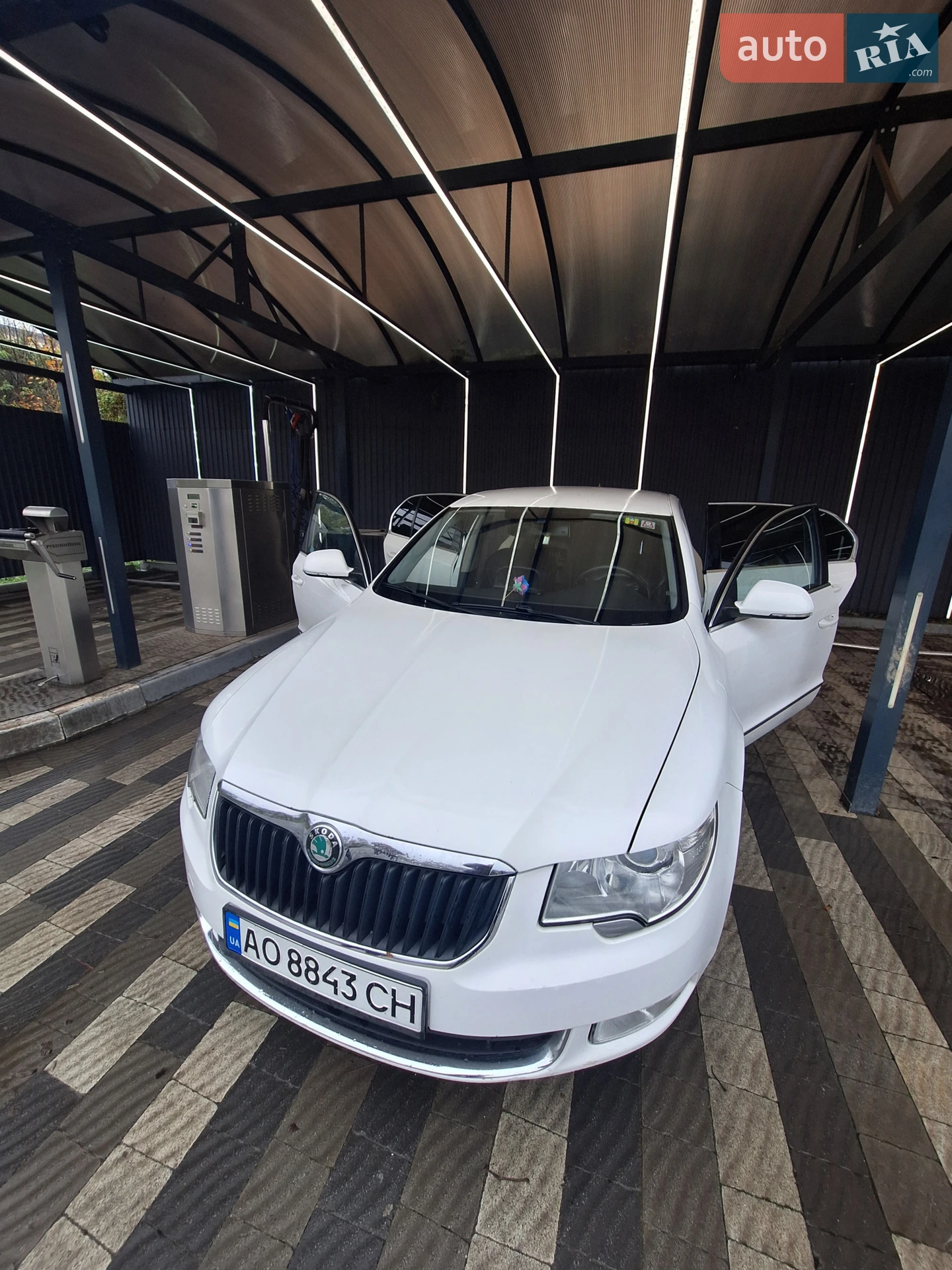 2012 Skoda Superb - фото 1