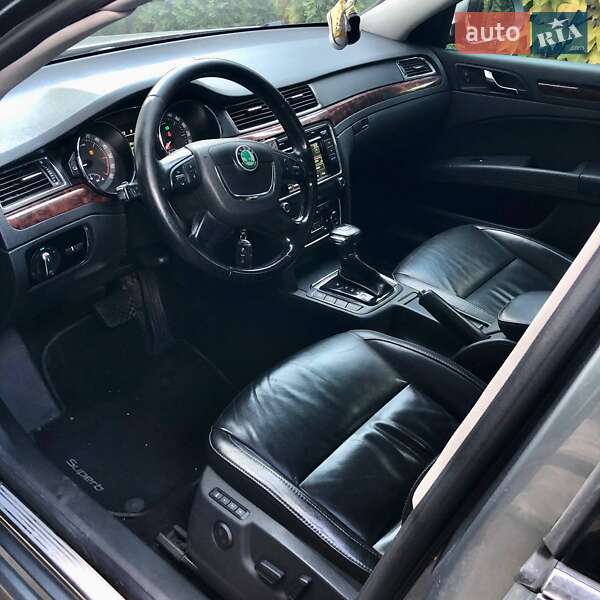 Универсал Skoda Superb 2011 в Днепре