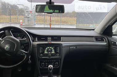 Універсал Skoda Superb 2011 в 