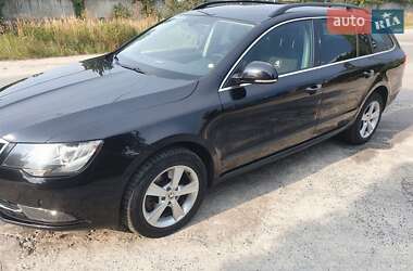 Универсал Skoda Superb 2015 в Луцке