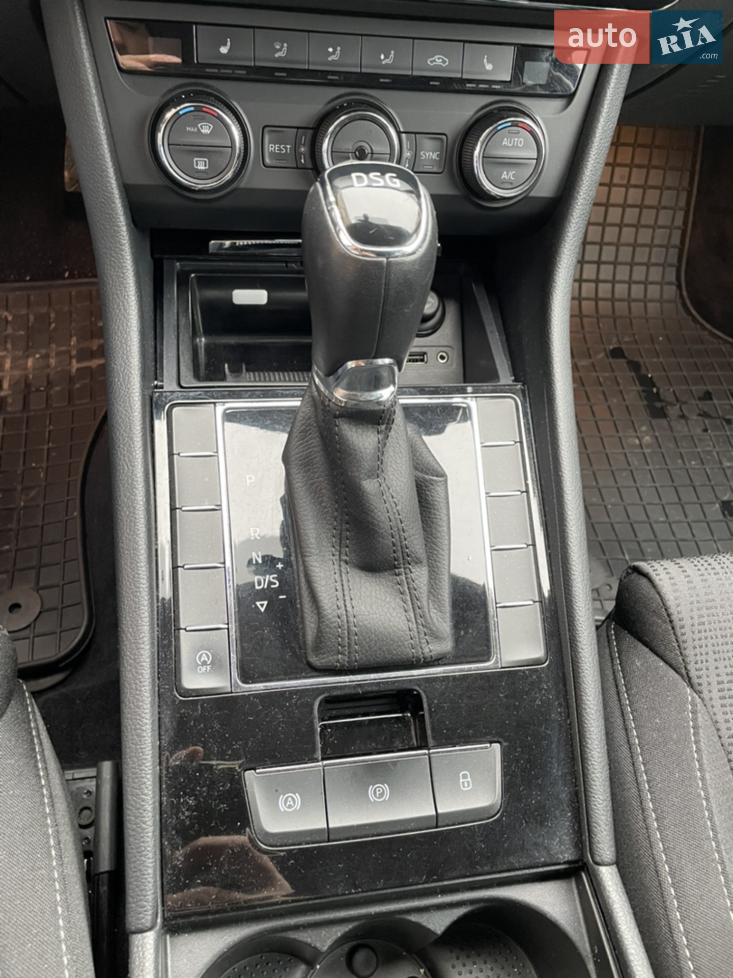 2017 Skoda Superb - мініатюра 5