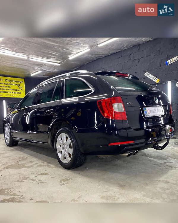Универсал Skoda Superb 2011 в Житомире