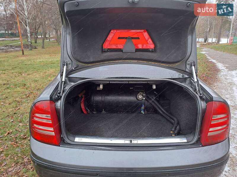 Лифтбек Skoda Superb 2003 в Сумах