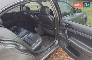 Лифтбек Skoda Superb 2003 в 