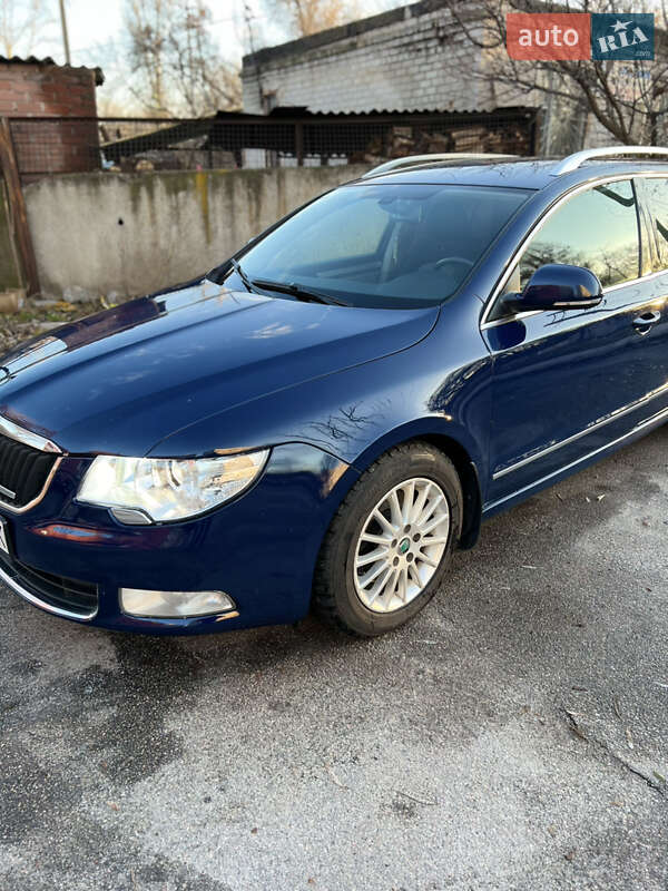 Универсал Skoda Superb 2011 в Днепре