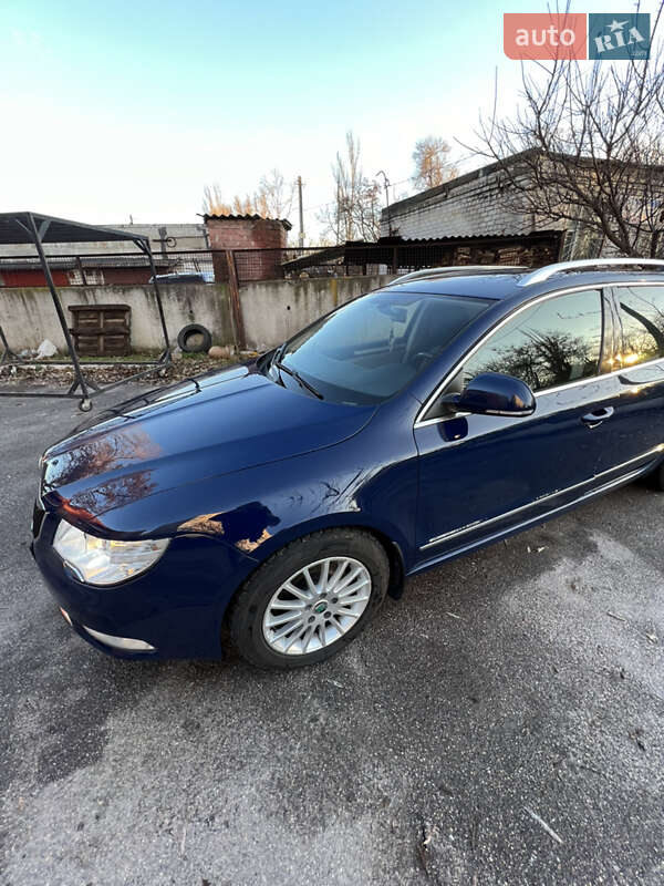 Универсал Skoda Superb 2011 в Днепре