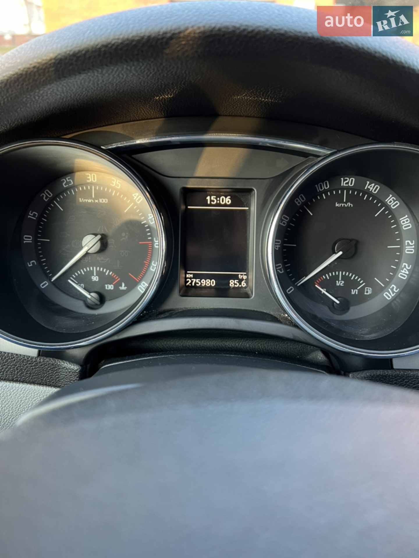 2011 Skoda Superb - мініатюра 12
