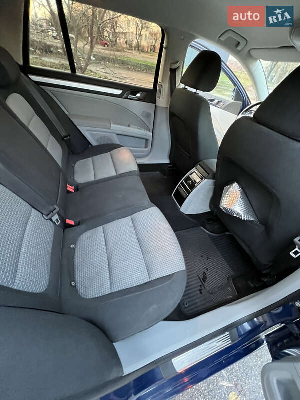 Универсал Skoda Superb 2011 в Днепре
