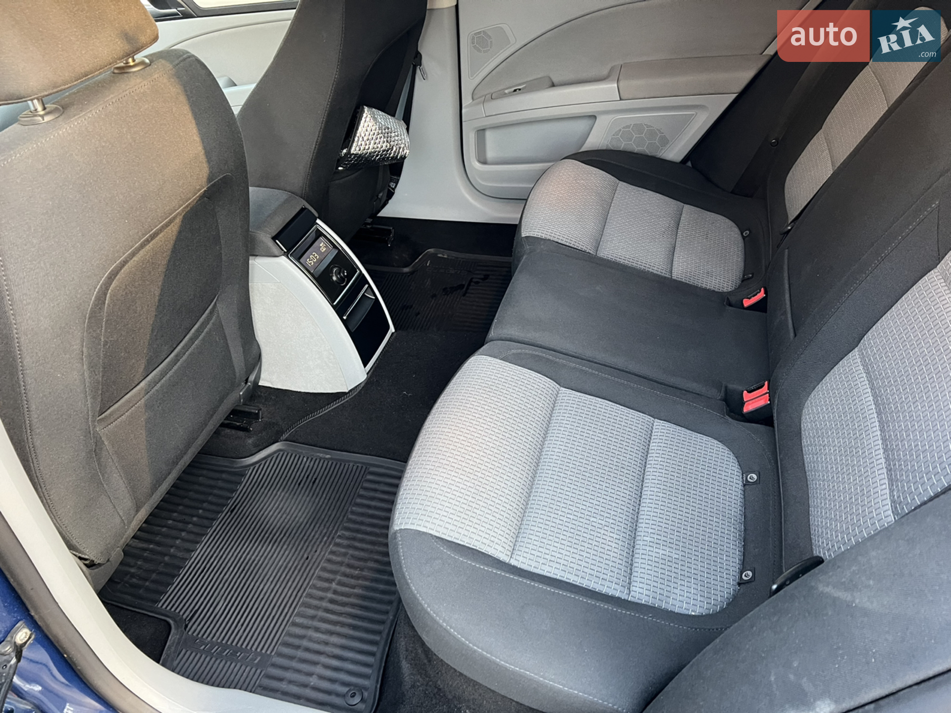 2011 Skoda Superb - мініатюра 27