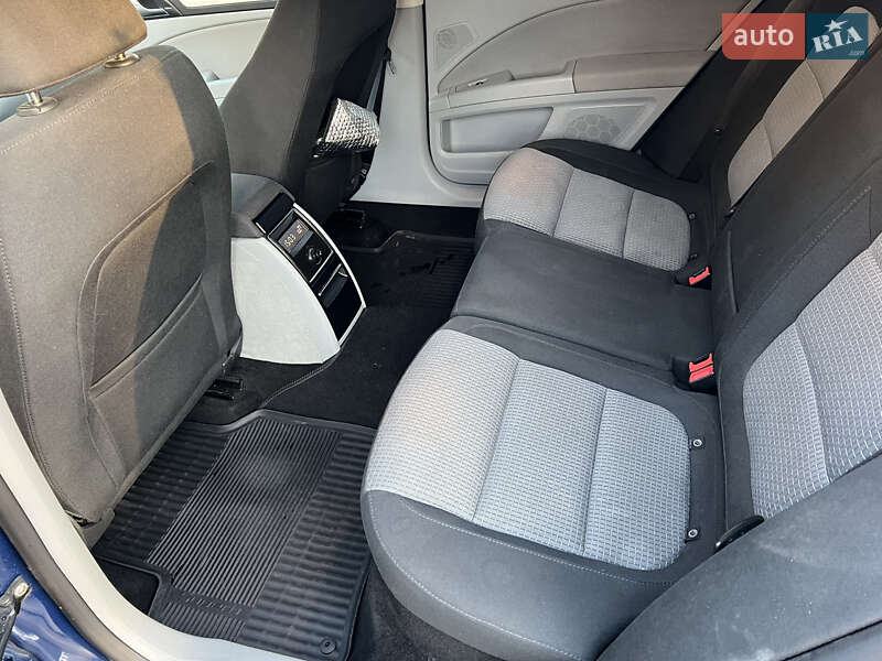 Универсал Skoda Superb 2011 в Днепре