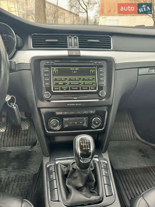 Ліфтбек Skoda Superb 2010 в Львові