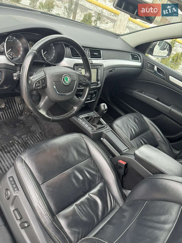Ліфтбек Skoda Superb 2010 в Львові