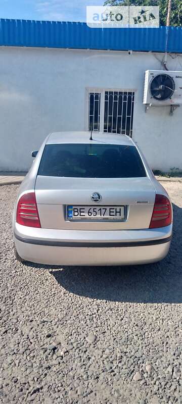 Лифтбек Skoda Superb 2005 в Николаеве