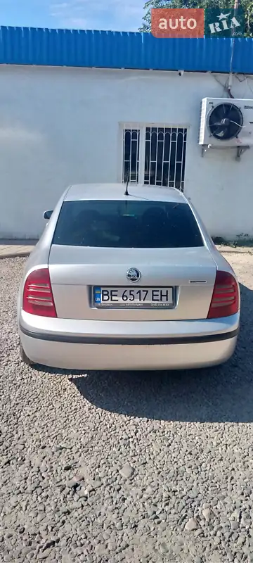Skoda Superb 2005