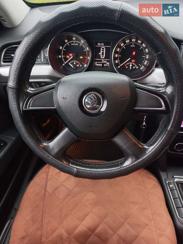 Лифтбек Skoda Superb 2013 в Ужгороде