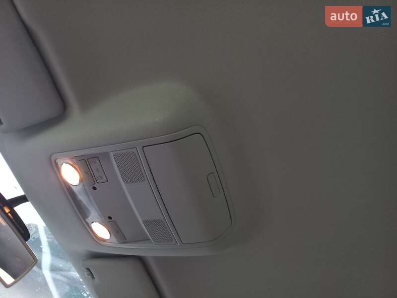 Лифтбек Skoda Superb 2013 в Ужгороде