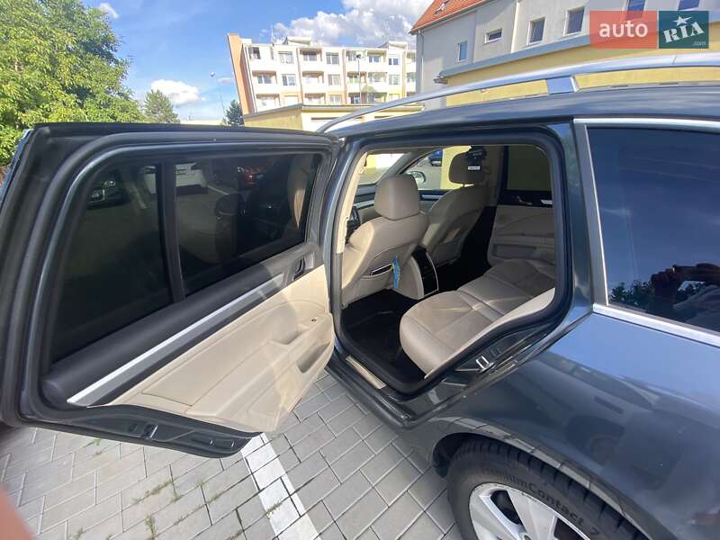 Универсал Skoda Superb 2014 в Ужгороде