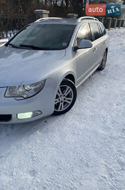 Универсал Skoda Superb 2012 в 