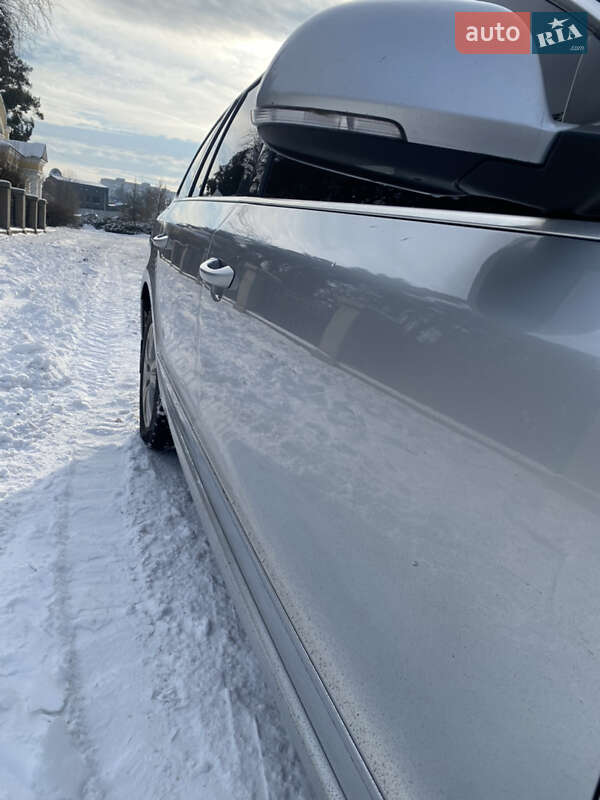 Универсал Skoda Superb 2012 в Умани