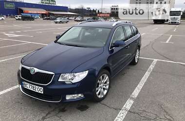 Універсал Skoda Superb 2010 в Львові