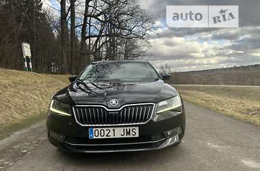 Лифтбек Skoda Superb 2016 в Дрогобыче