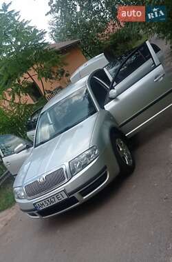 Лифтбек Skoda Superb 2005 в Житомире