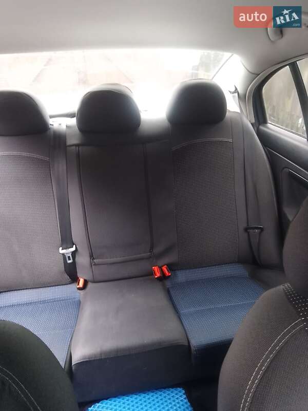 Ліфтбек Skoda Superb 2004 в Сумах