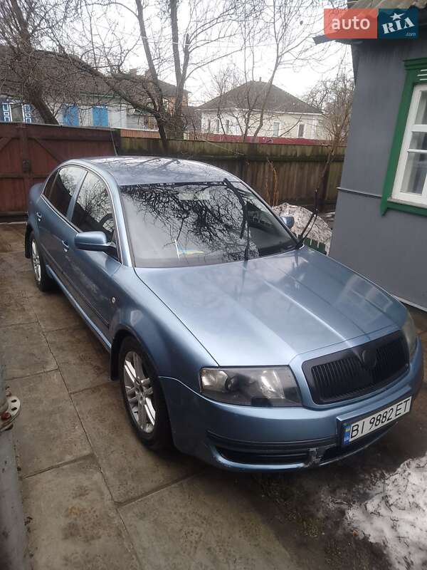 Ліфтбек Skoda Superb 2004 в Сумах