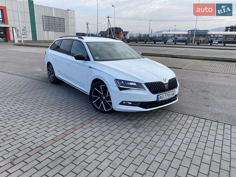 Универсал Skoda Superb 2017 в Хусте