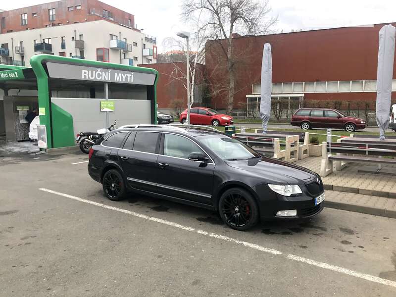 Универсал Skoda Superb 2012 в Ивано-Франковске