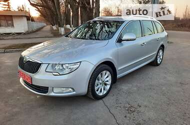 Универсал Skoda Superb 2011 в Полтаве