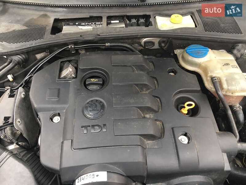 Лифтбек Skoda Superb 2006 в Ужгороде