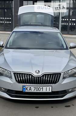 Лифтбек Skoda Superb 2019 в Киеве