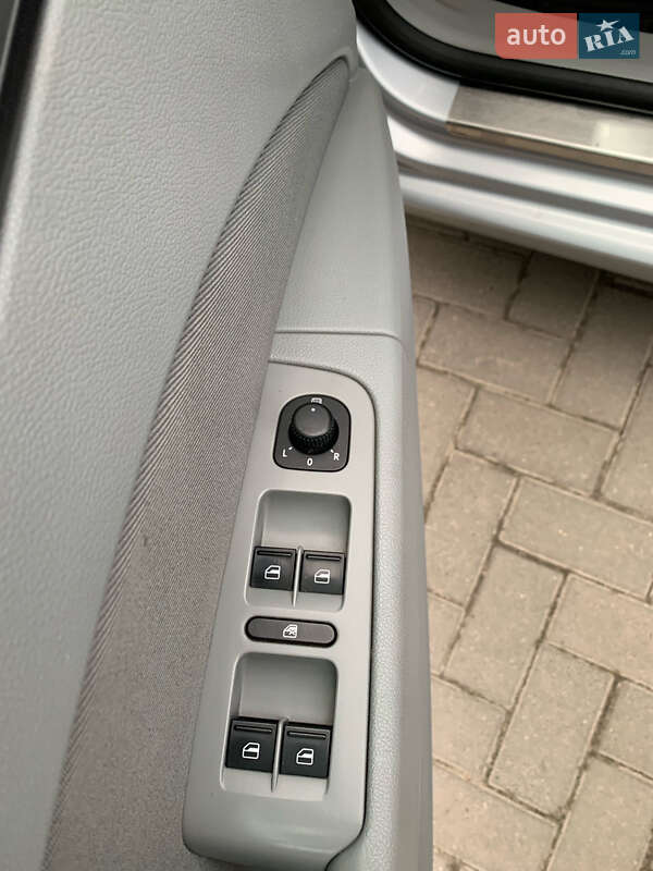 Универсал Skoda Superb 2012 в Хмельницком